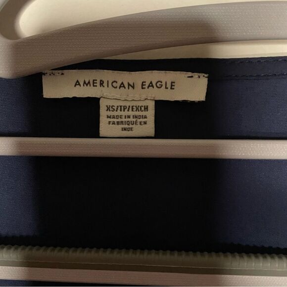 AEO Blue Satin V Neck 3/4 Sleeve Button Boho Renaissance Crop Top XS - Picture 6 of 9